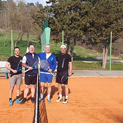 Par 105+: Pino Valenta, Gardan Valenta: Rene Puharić, Z. Bibanović: 6/3, 2/6, 10/2